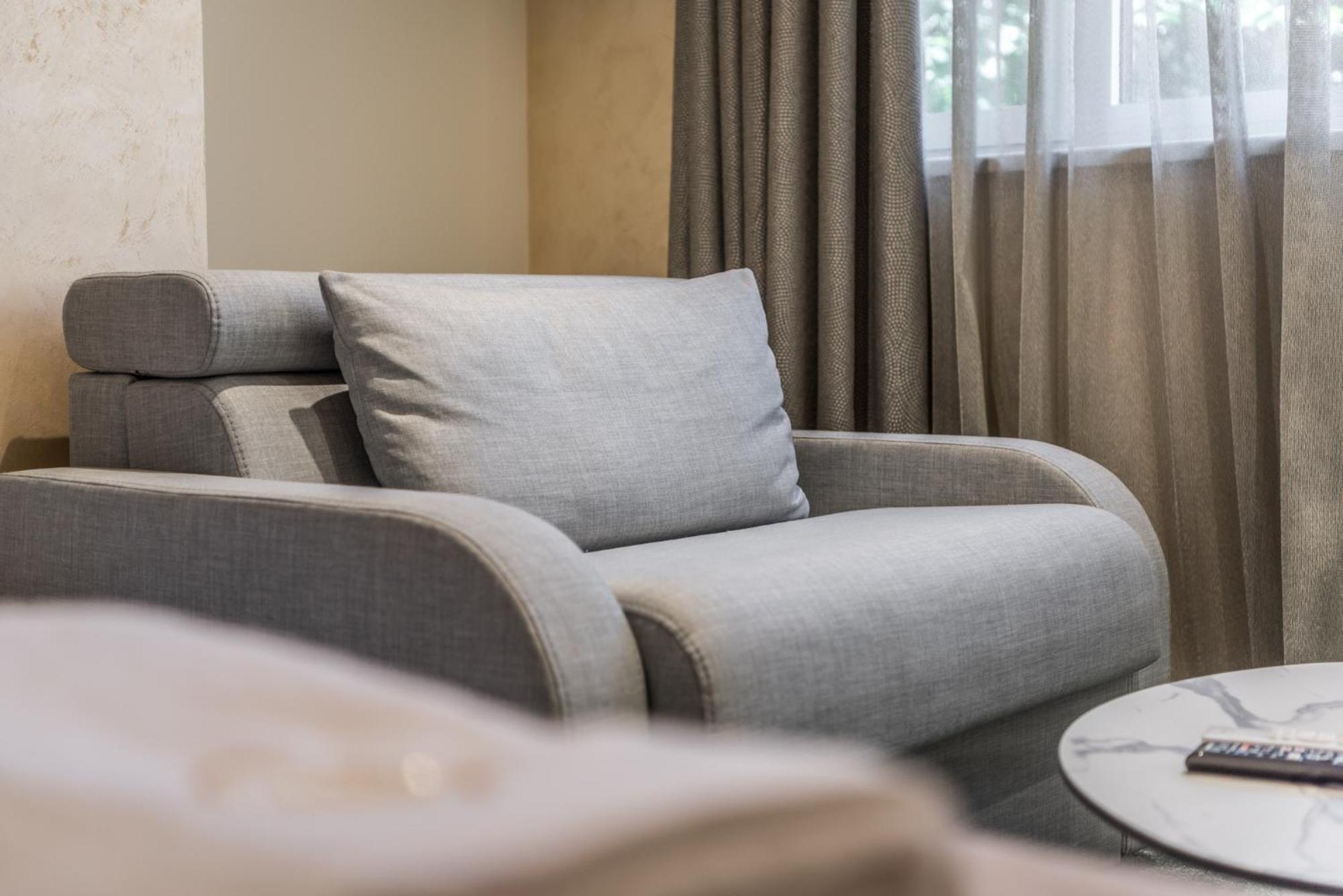 Piazza Luxury Apartments ティラナ エクステリア 写真