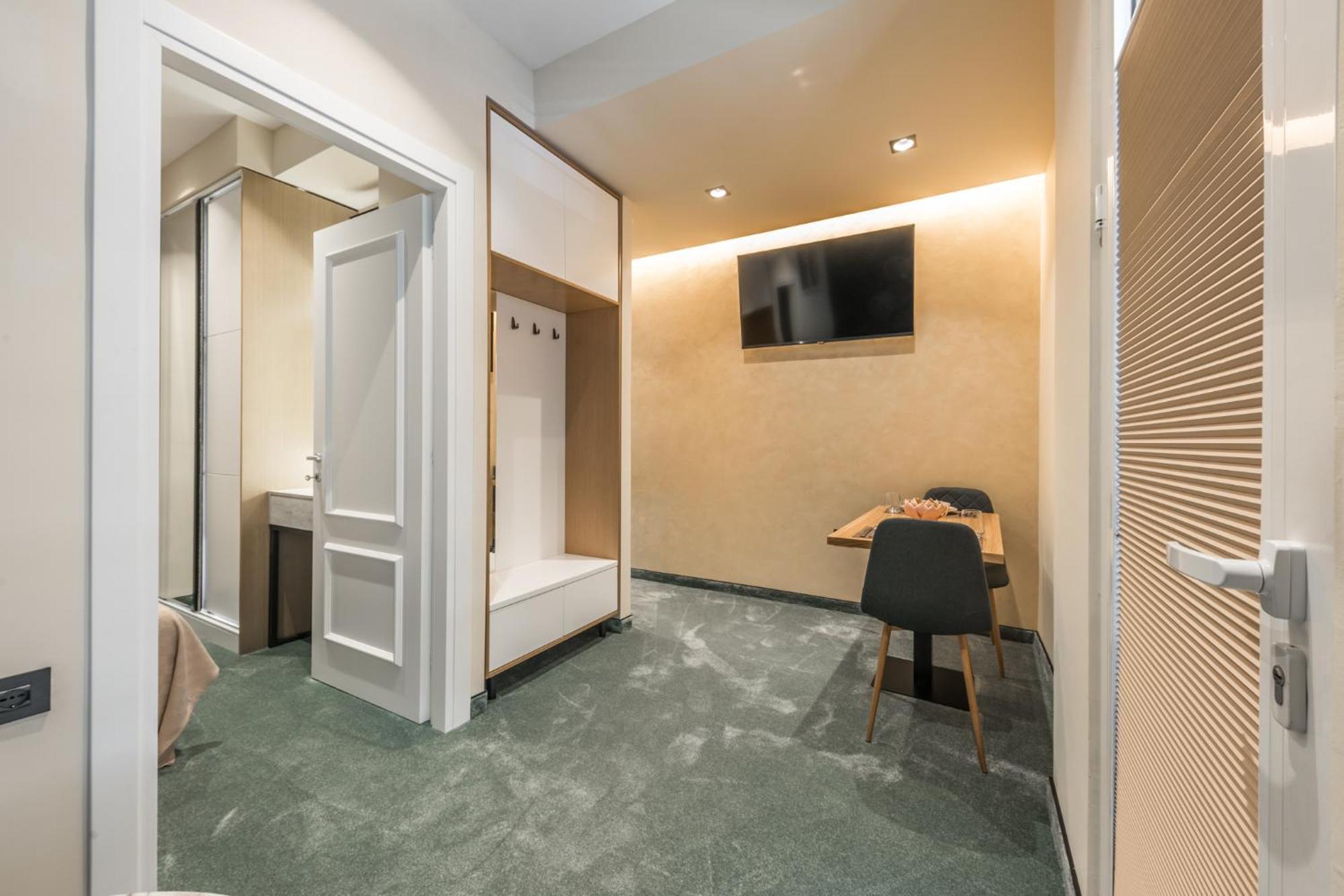 Piazza Luxury Apartments ティラナ エクステリア 写真