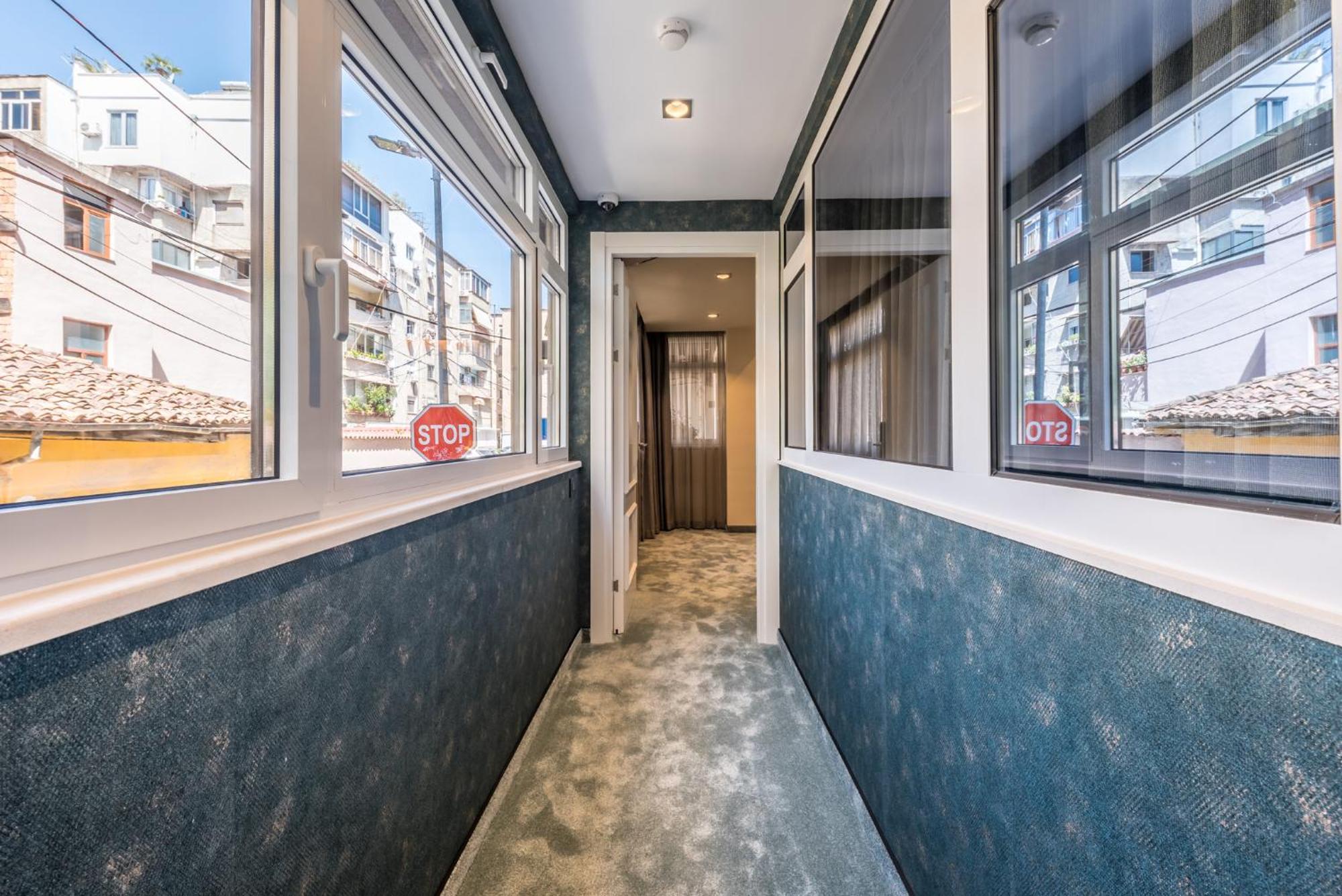Piazza Luxury Apartments ティラナ エクステリア 写真