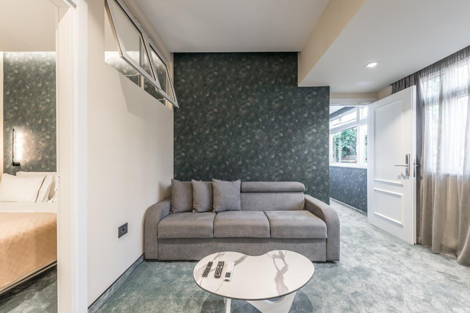 Piazza Luxury Apartments ティラナ エクステリア 写真