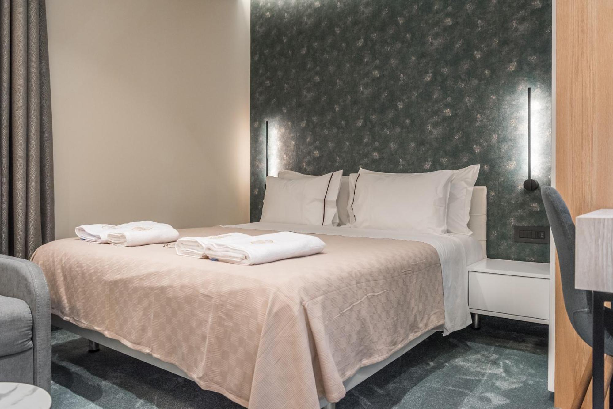 Piazza Luxury Apartments ティラナ エクステリア 写真