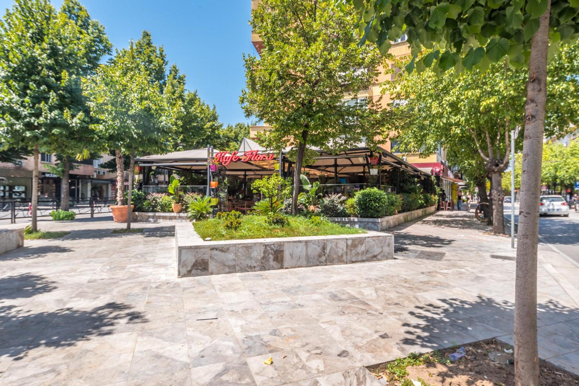 Piazza Luxury Apartments ティラナ エクステリア 写真