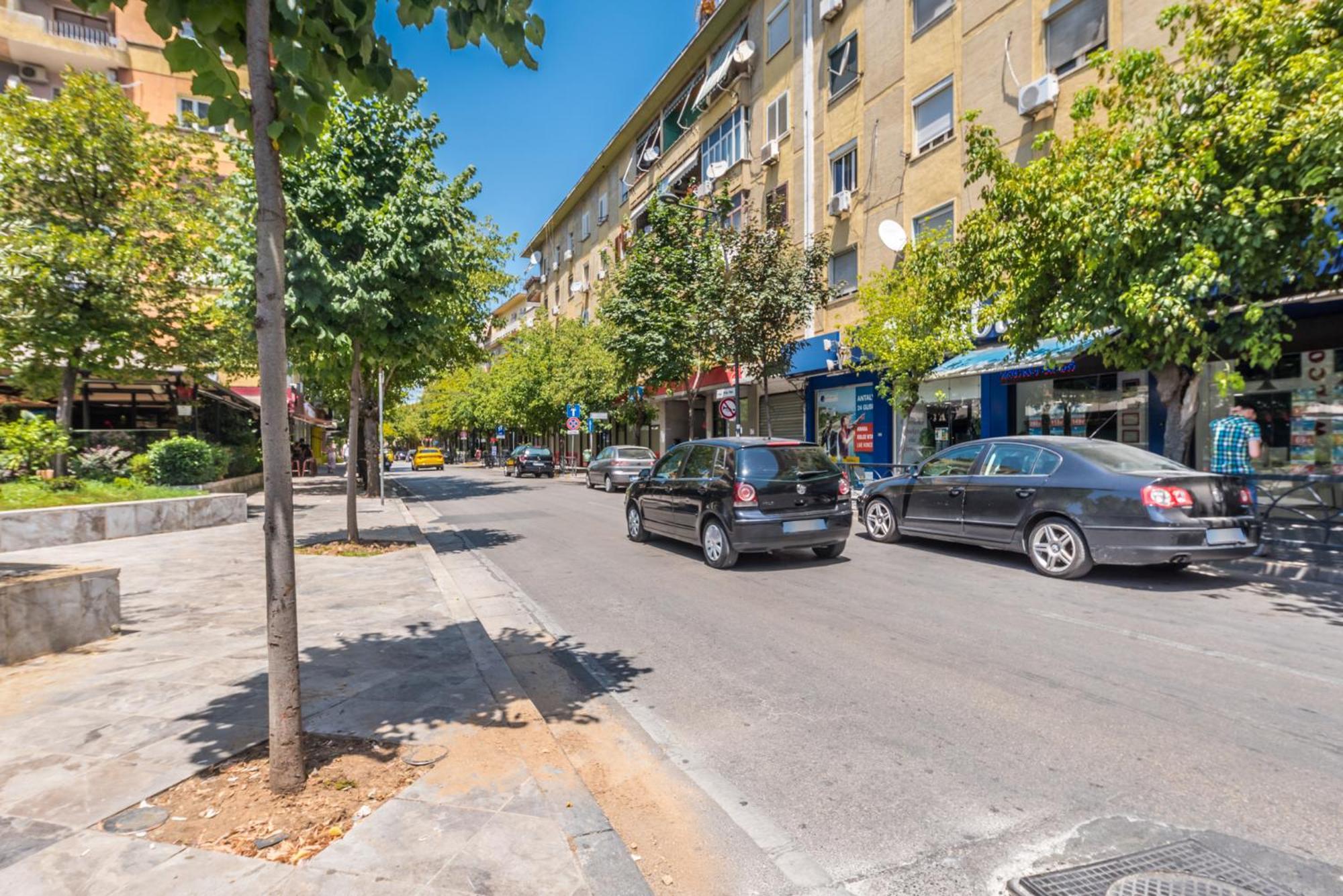 Piazza Luxury Apartments ティラナ エクステリア 写真
